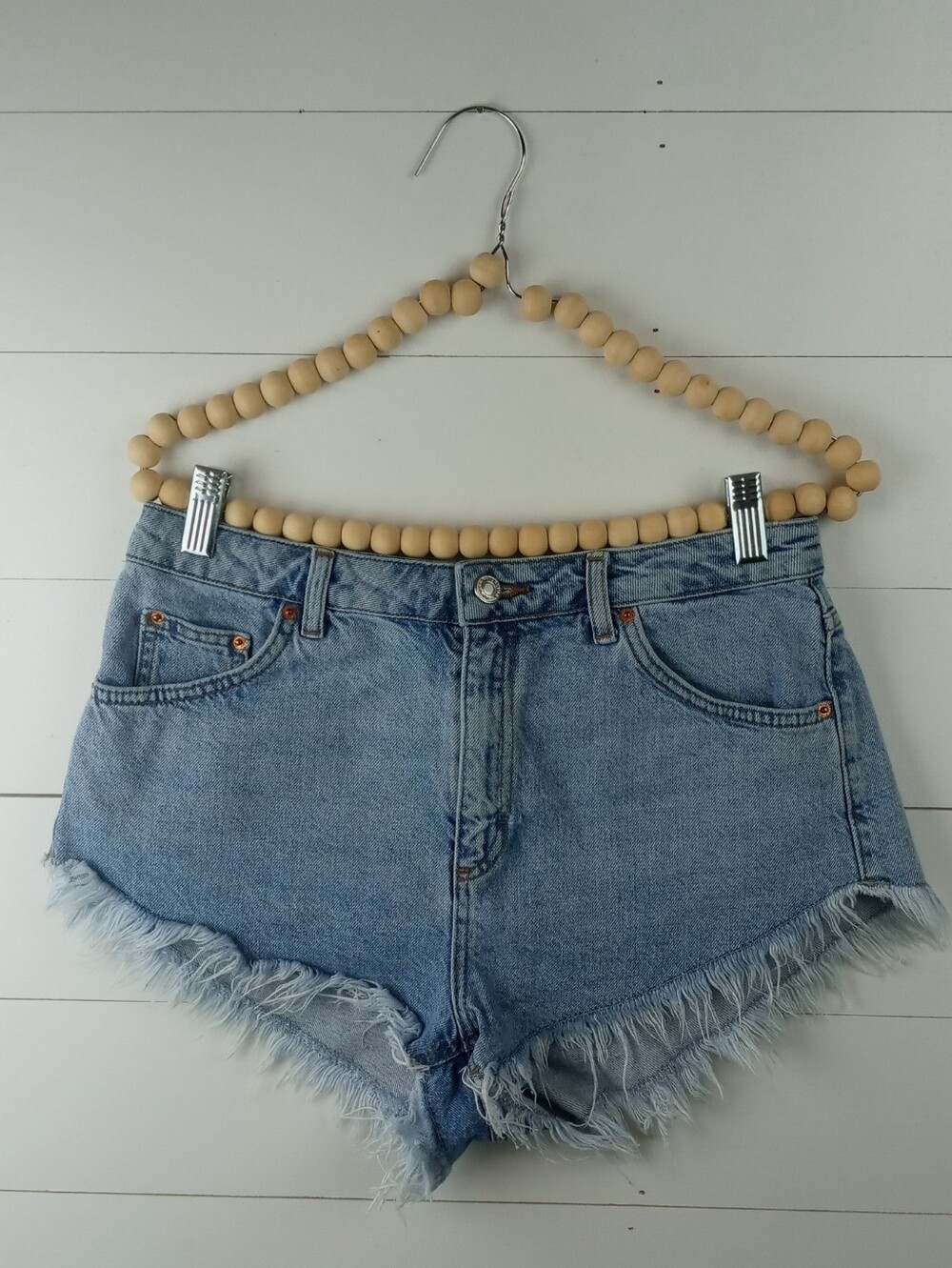 Topshop Women's size 8 kiri raw hem jean shorts button with zip fly